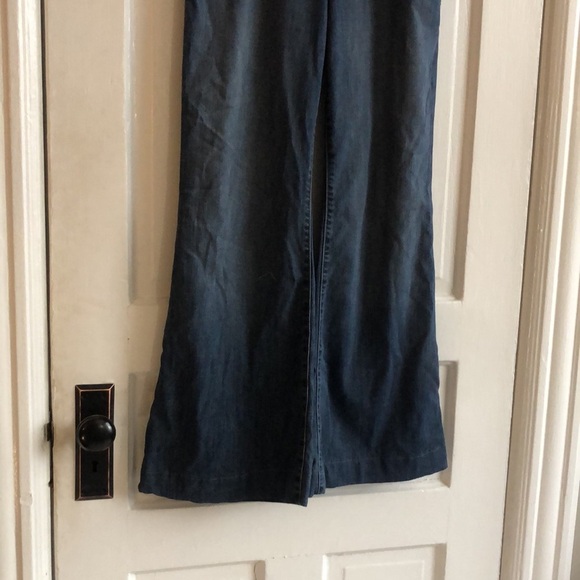 Level 99. Wide Leg Low Rise Medium Wash Denim Jeans 29 (8) - Picture 2 of 14